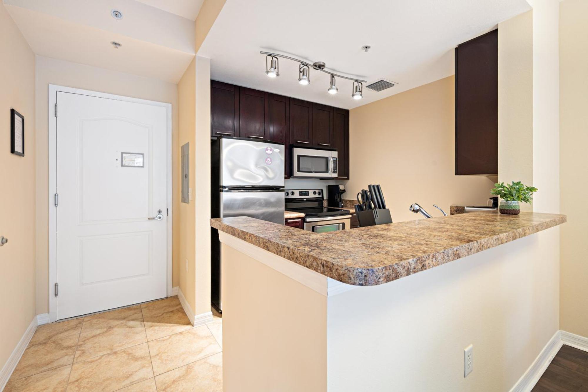 Dharma Home Suites South Miami At Red Road Commons Exterior photo